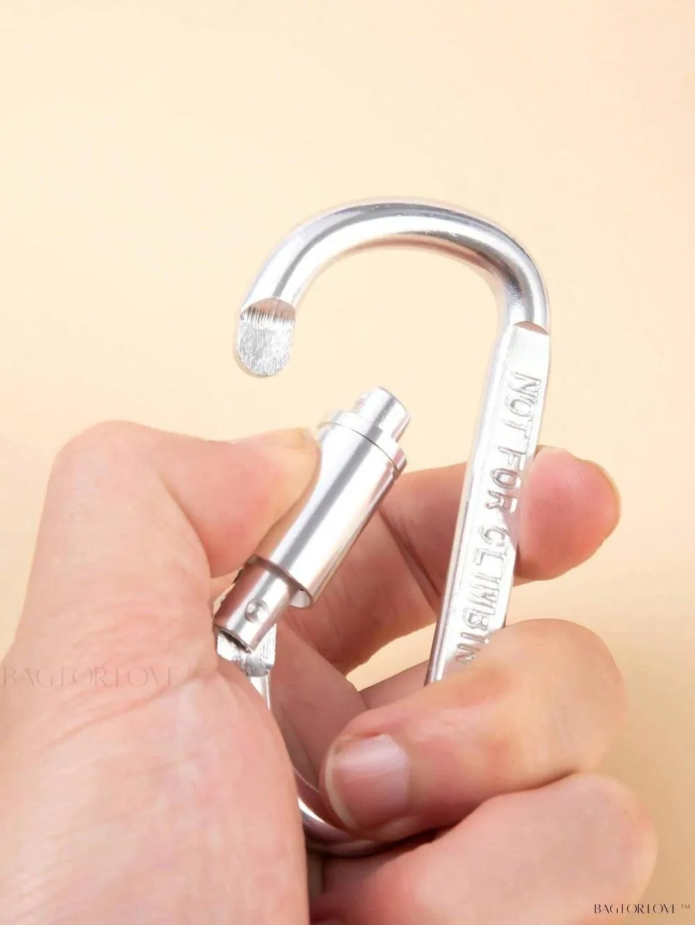 BagForLove - Lightweight Aluminum Alloy Carabiner for Casual Hikers