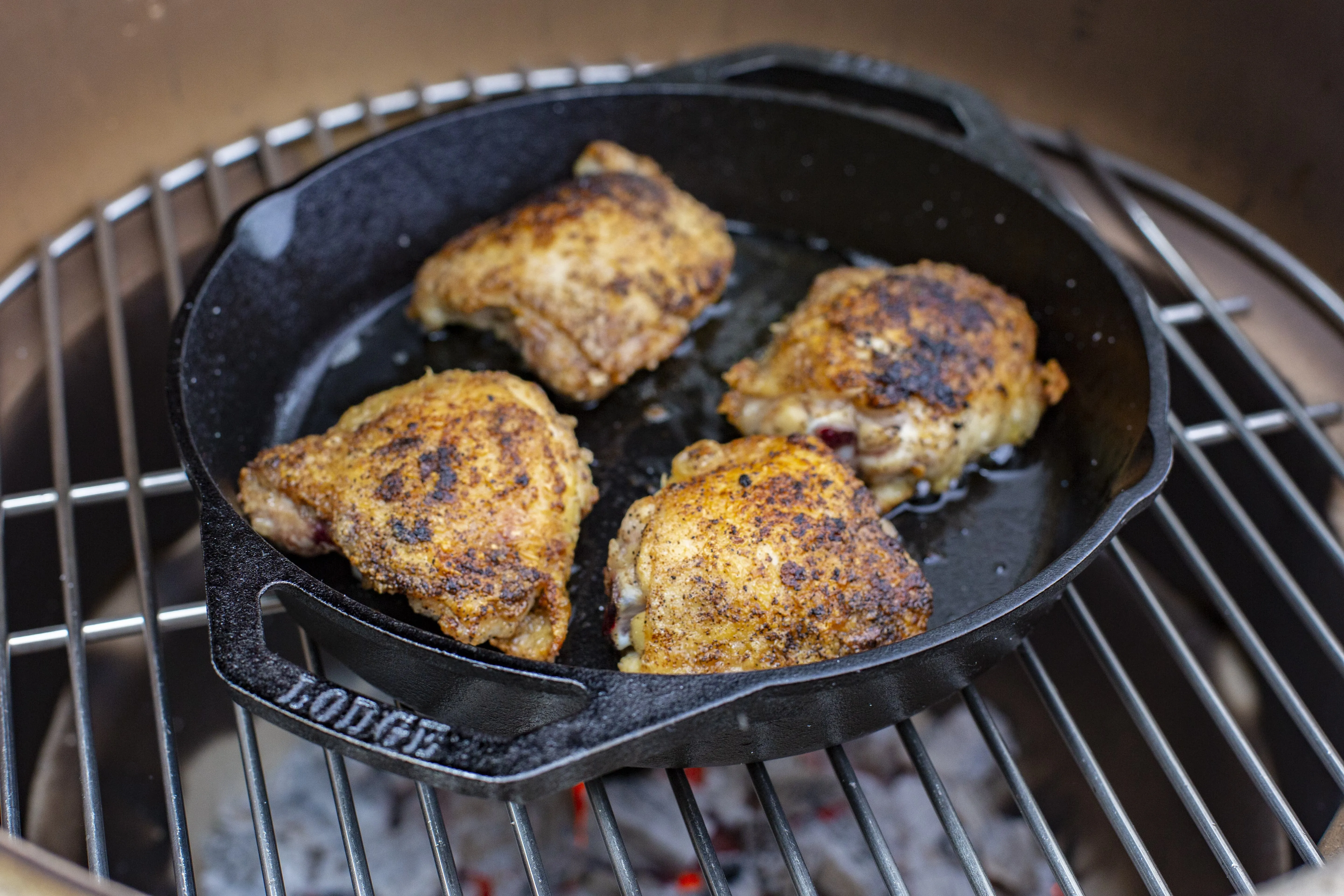 Cast Iron Seasoned 12" Dual Handle Pan