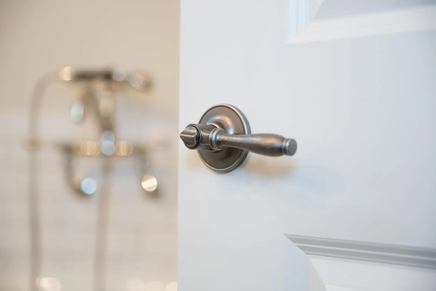 Delaney Callan Hardware Silona Entry Door Lever, Fits Doors 1-3/8 to 1-3/4 in. Thick, Edged Oil-Rubbed Bronze Finish–Reversible Handed Decorative Lever–Easy to Install
