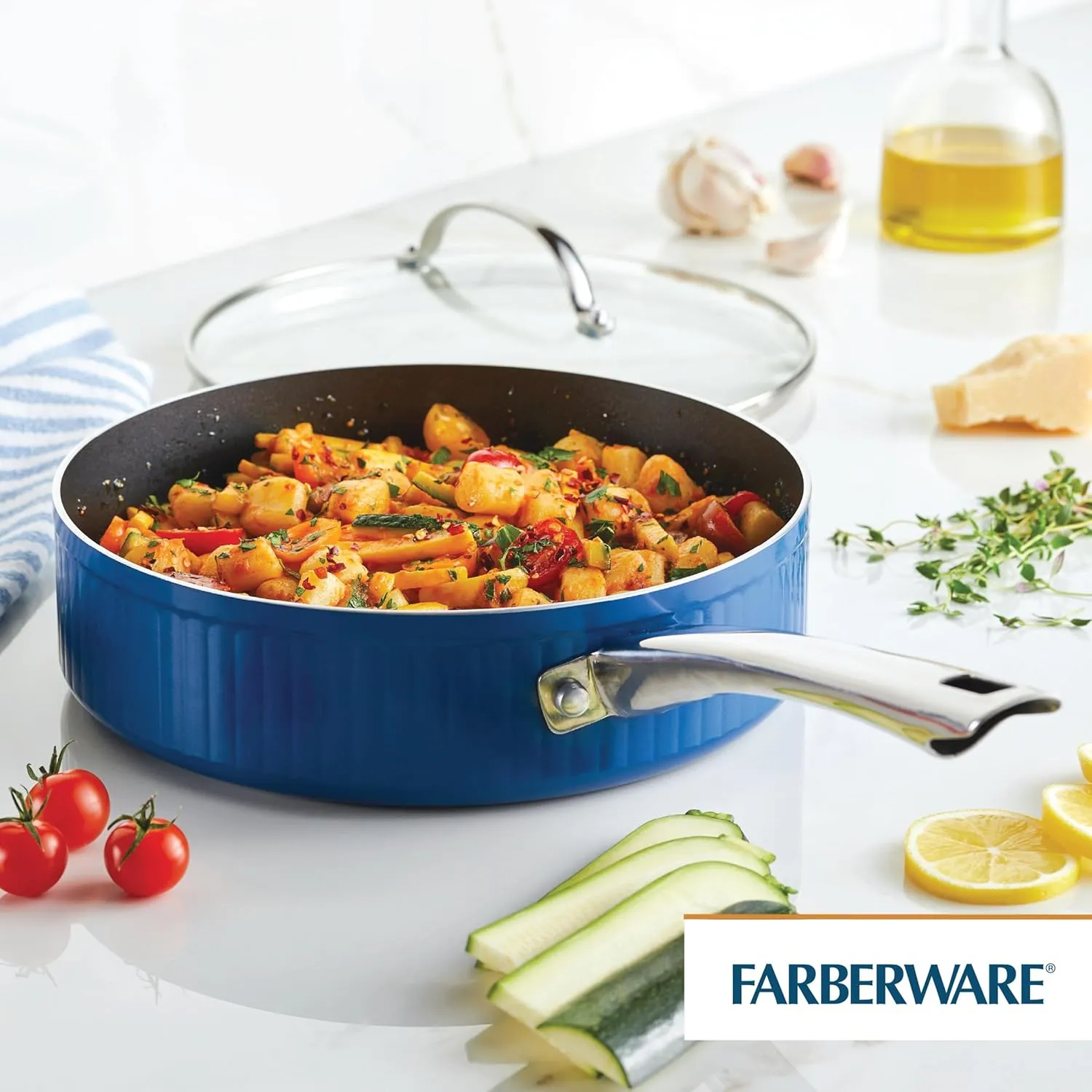Farberware Style Nonstick Cookware Saute Pan with Lid, Dishwasher Safe, 3 Quart - Blue