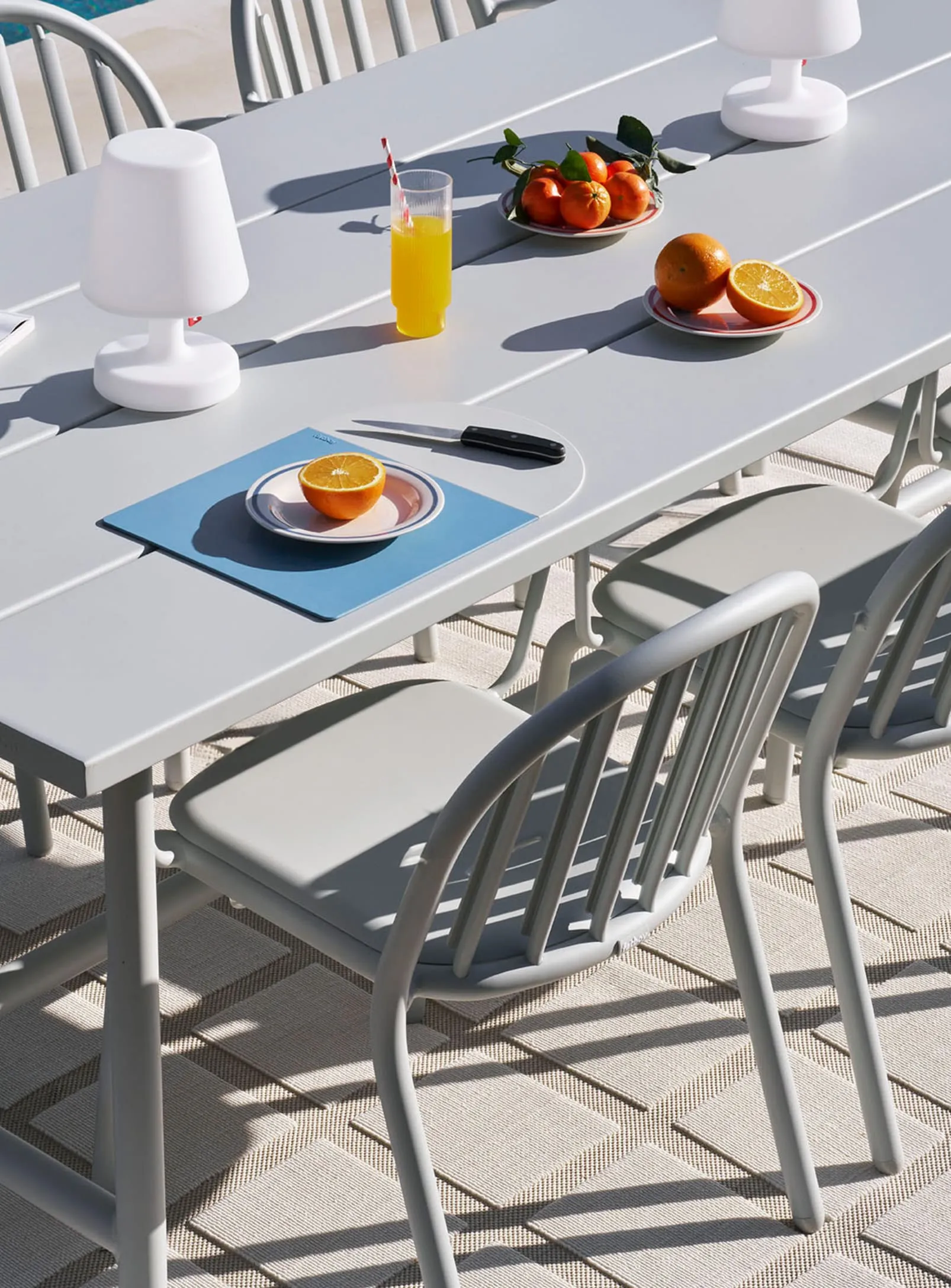 Fred's Dining Set<br> 1 Large Table   8 Chairs