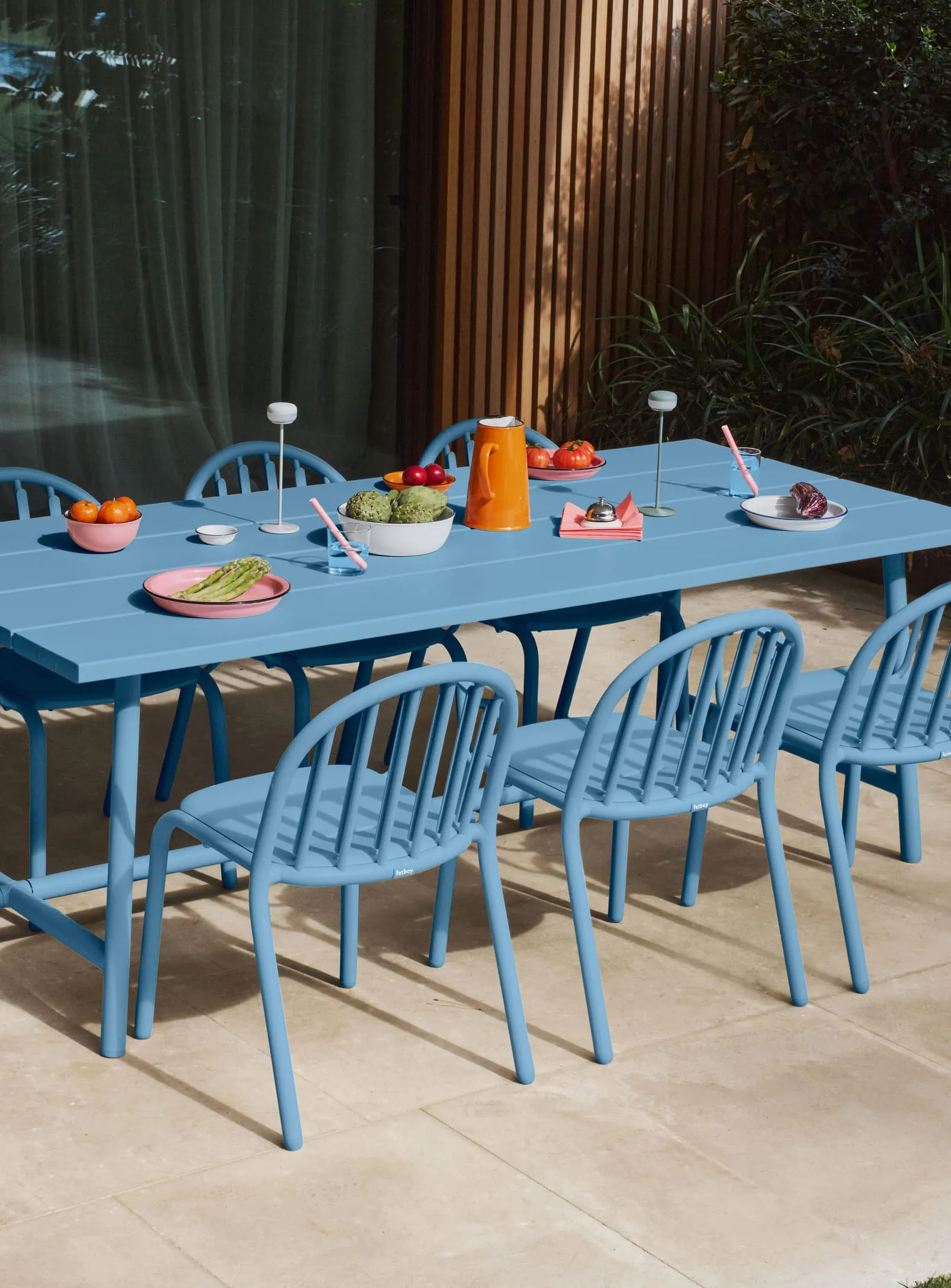 Fred's Dining Set<br> 1 Large Table   8 Chairs