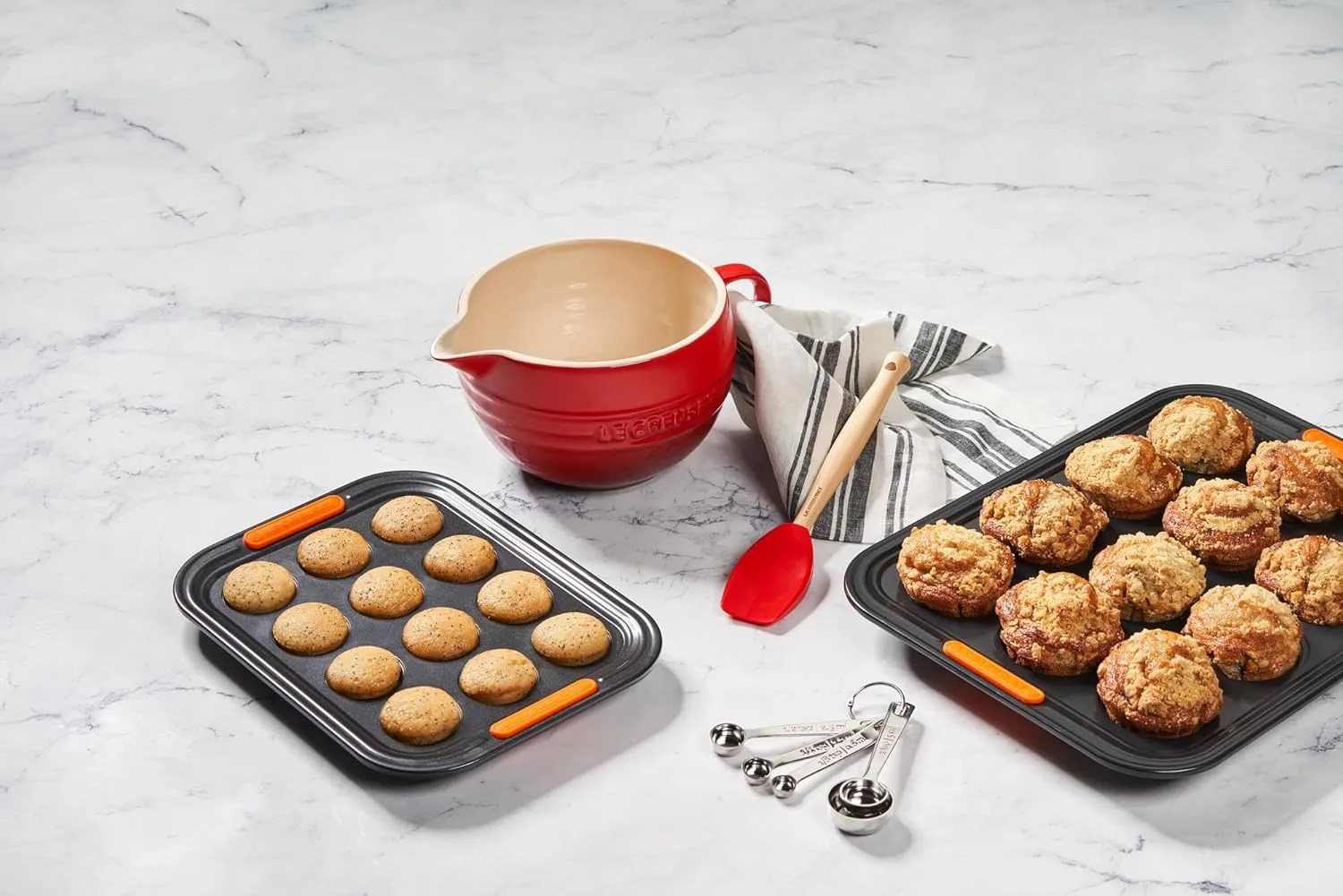 Le Creuset Stoneware Signature Batter Bowl, 3.2qt., Shallot