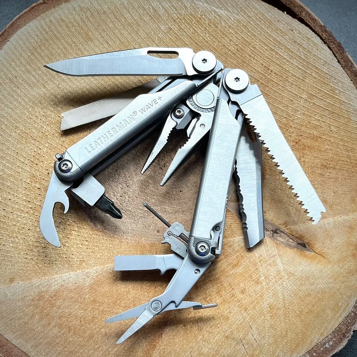 Leatherman 18 Tool Wave Plus Multi-Tool with Nylon Button Sheath