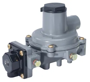 R232A-BBF Compact Integral 2-Stage Regulator, 1/4" x 1/2" NPT, 10.2"-13" W.C. Spring