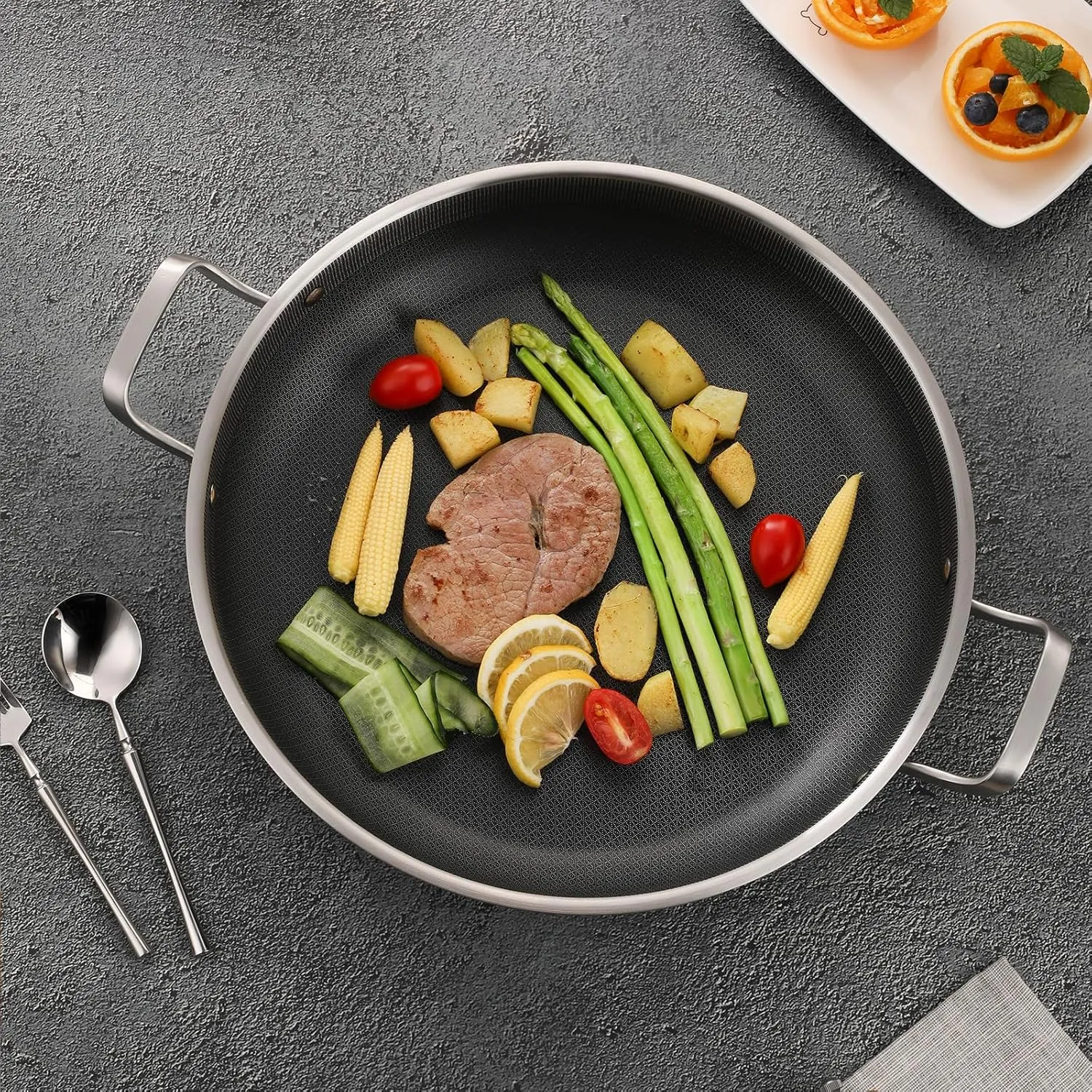 Tri-Ply Stainless Steel Paella Pan,12 Inch Nonstick Large Skillet, 8 Servings 18/10 Paella Pan with Lid,Jumbo Cooker,Induction Pan,Large Skillet for Outdoors, Camping, Parties